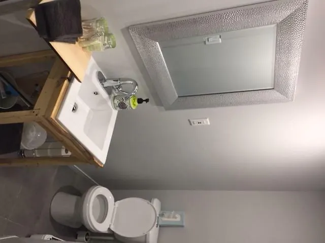 아파트 Appartement 2 1/2 Au Centre De La Ville De Quebec